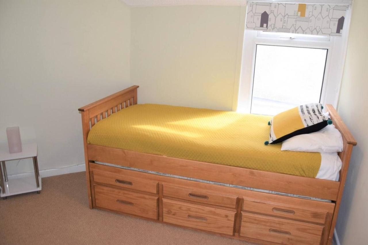 Charming 3-Bed Apartment In Talgarth Powys Brecon Esterno foto